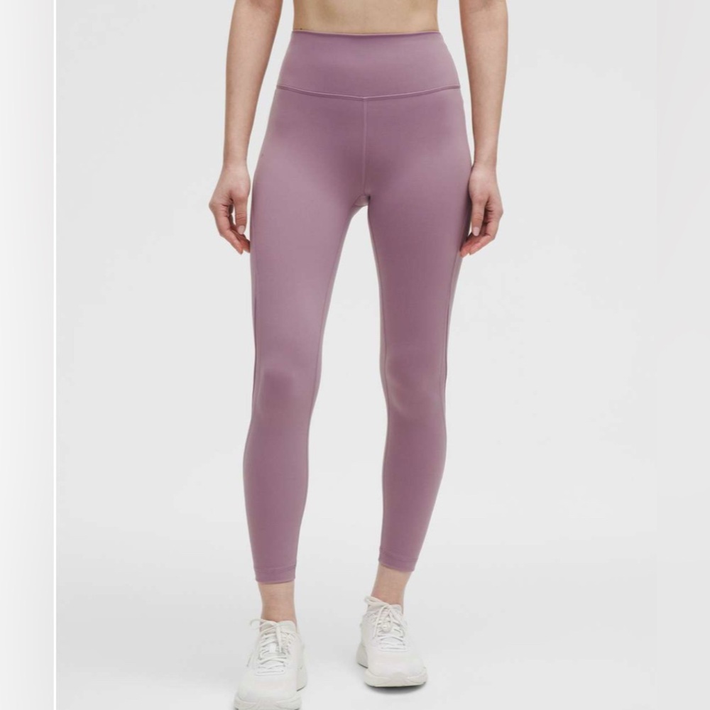Lululemon Wunder Train Mesh Panel High-Rise Tight 25"
Lavender Lux size 12